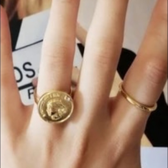 Gold Coin Ring | 14K Gold Filled - Picture 3 of 5